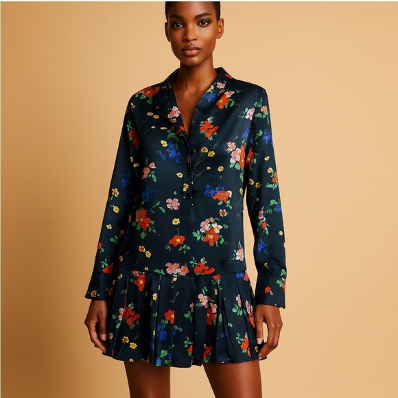 Tuckernuck Dresses & Skirts - Tuckernuck Navy Floral Long Sleeve Dress Size Small Button Down Dress